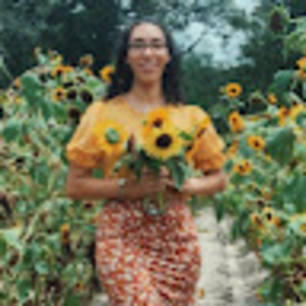 Meet your Posher, Sarai
